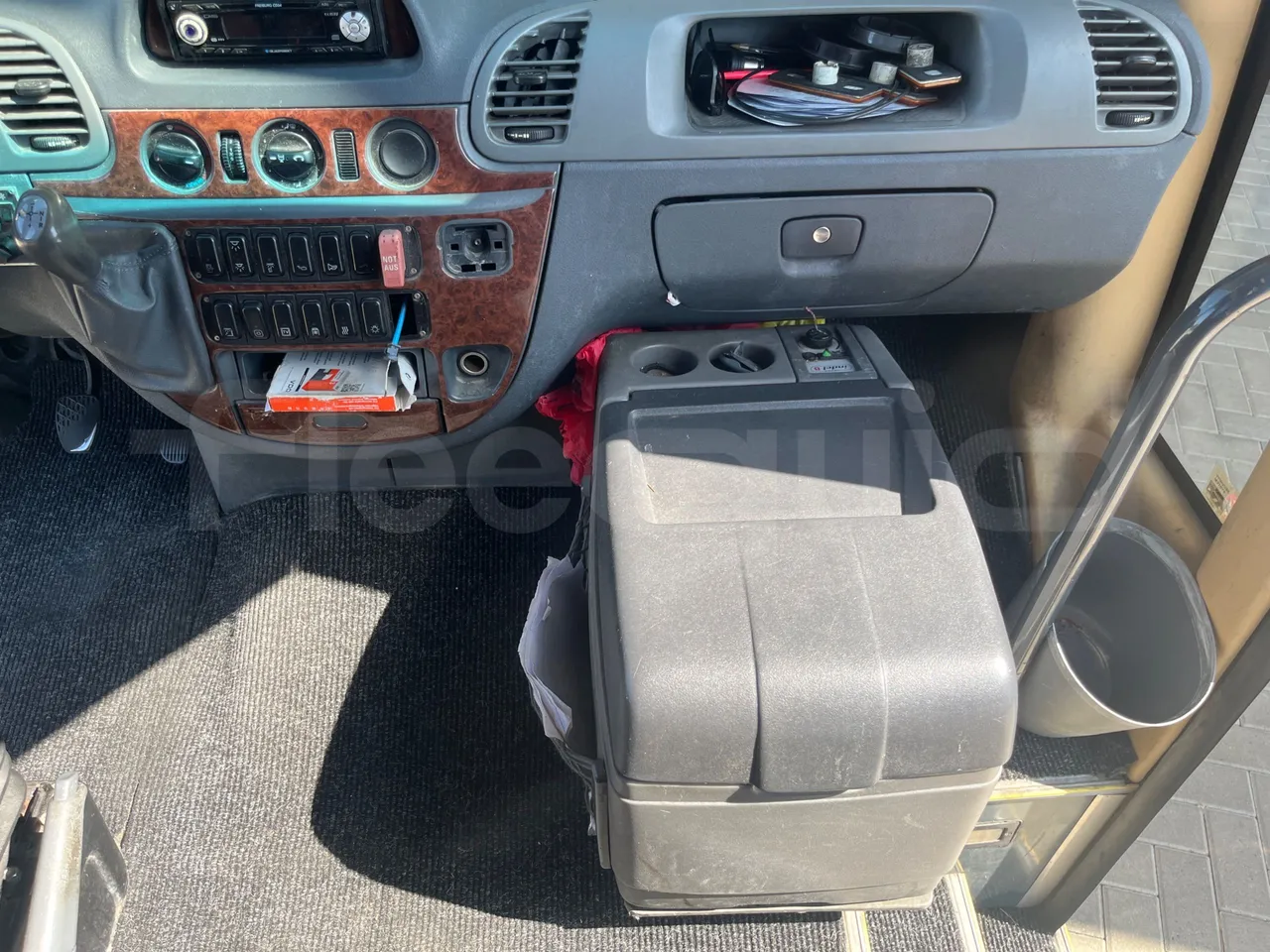 Mercedes-Benz Sprinter 416CD - EUR3 - 115kW - 6.995 - hostess seat photo