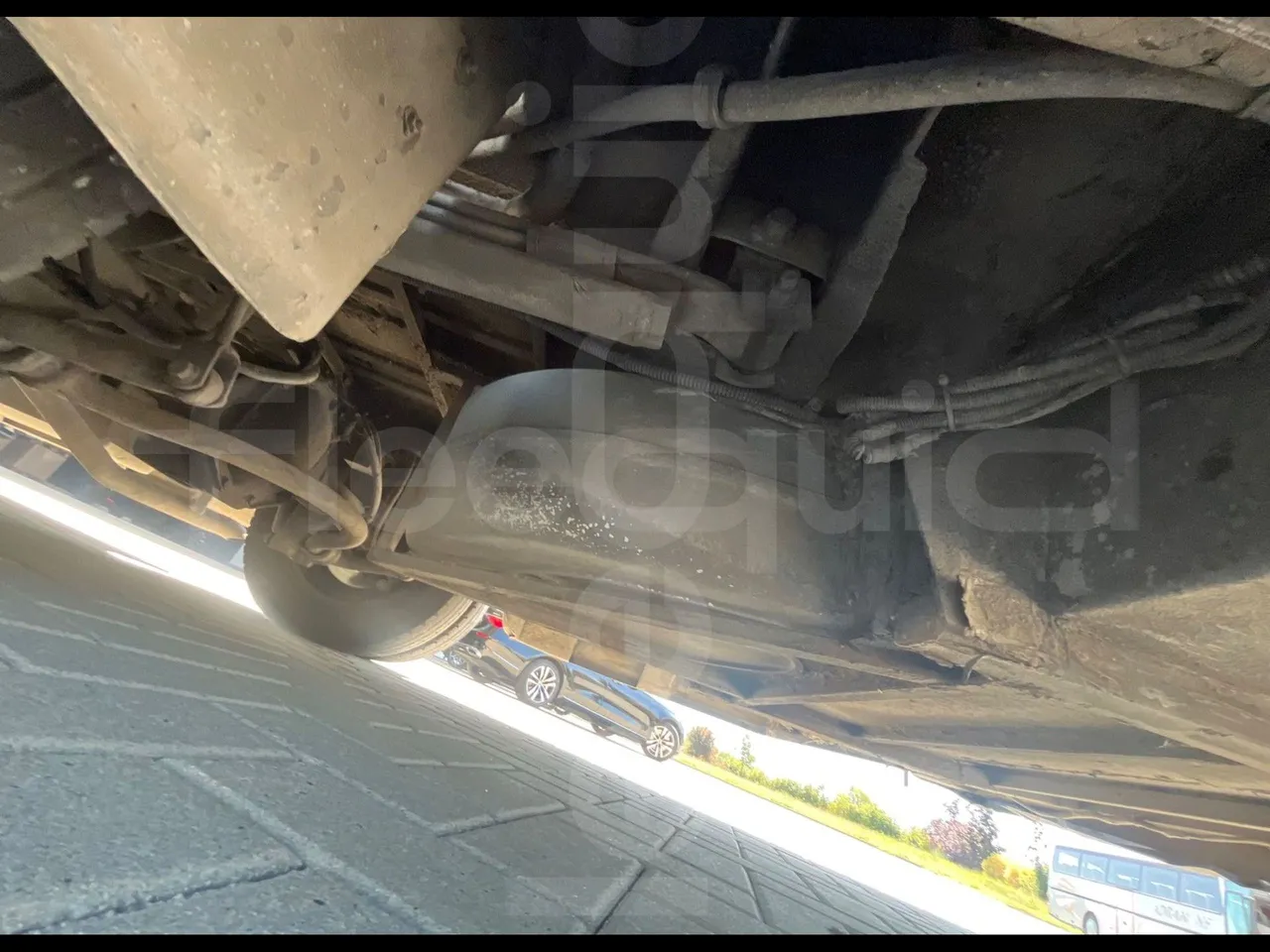 Mercedes-Benz Sprinter 416CD - EUR3 - 115kW - 6.995 - axle 2 shock absorbers 2 left