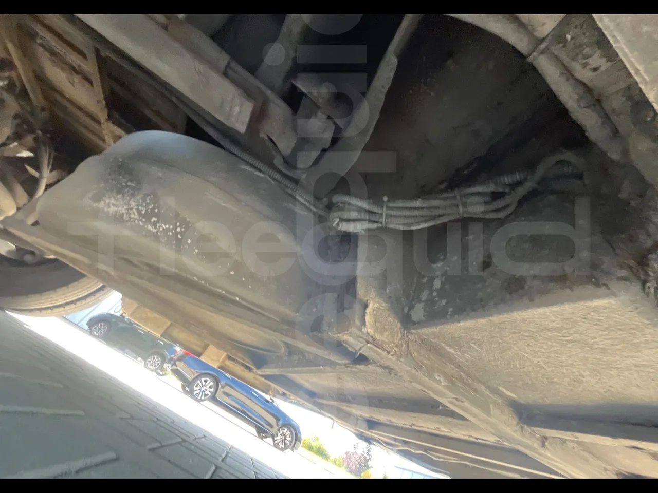 Mercedes-Benz Sprinter 416CD - EUR3 - 115kW - 6.995 - central undercarriage photo