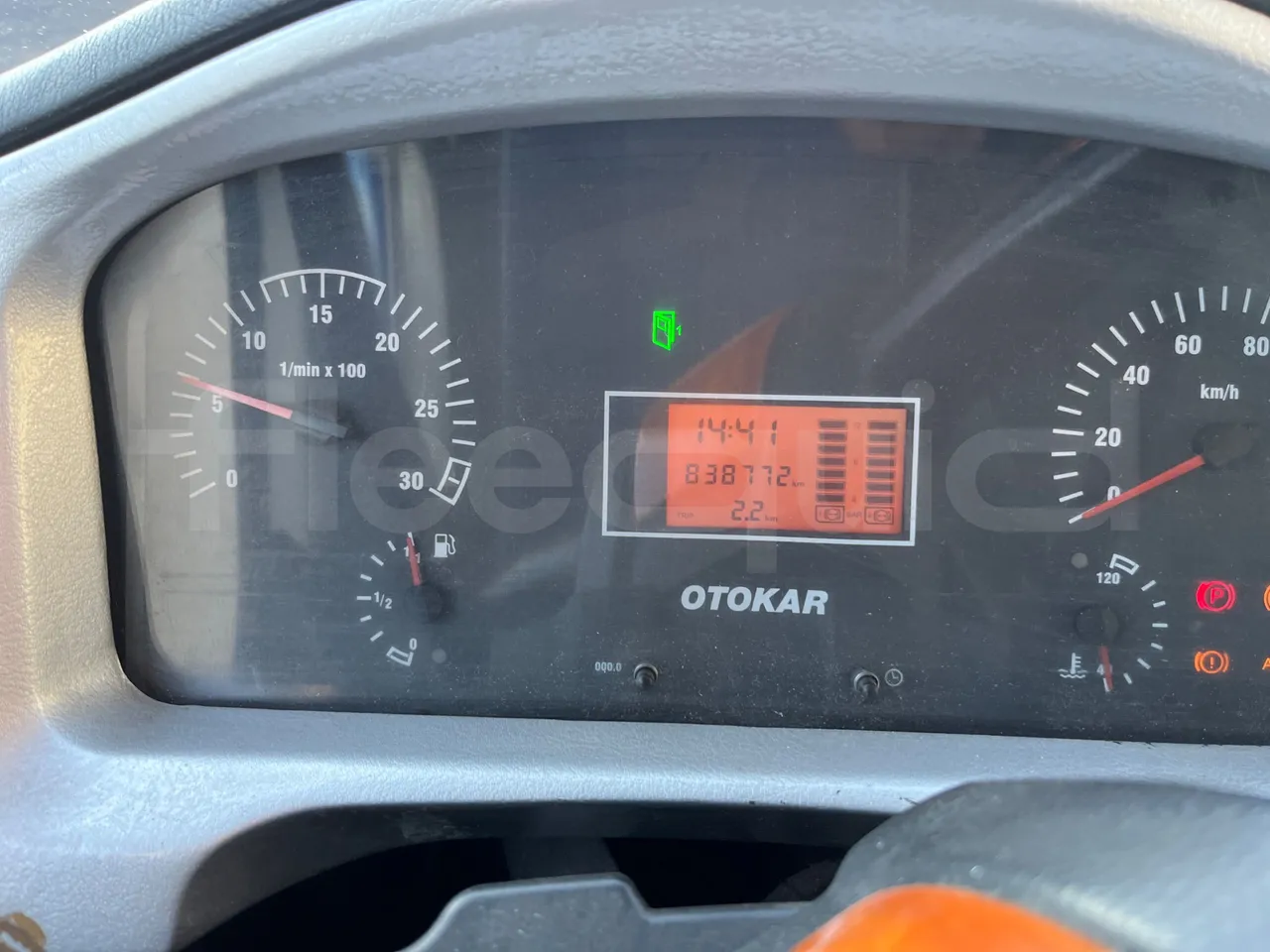 Otokar Navigo G240S35 - EUR4 - 176kW - 9.174m - dashboard lights on