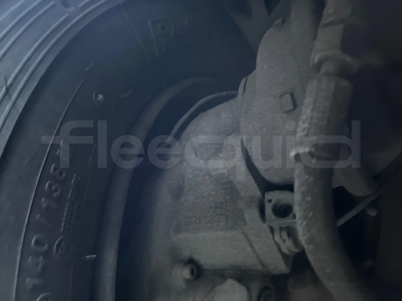 Otokar Navigo G240S35 - EUR4 - 176kW - 9.174m - front brake calipers right