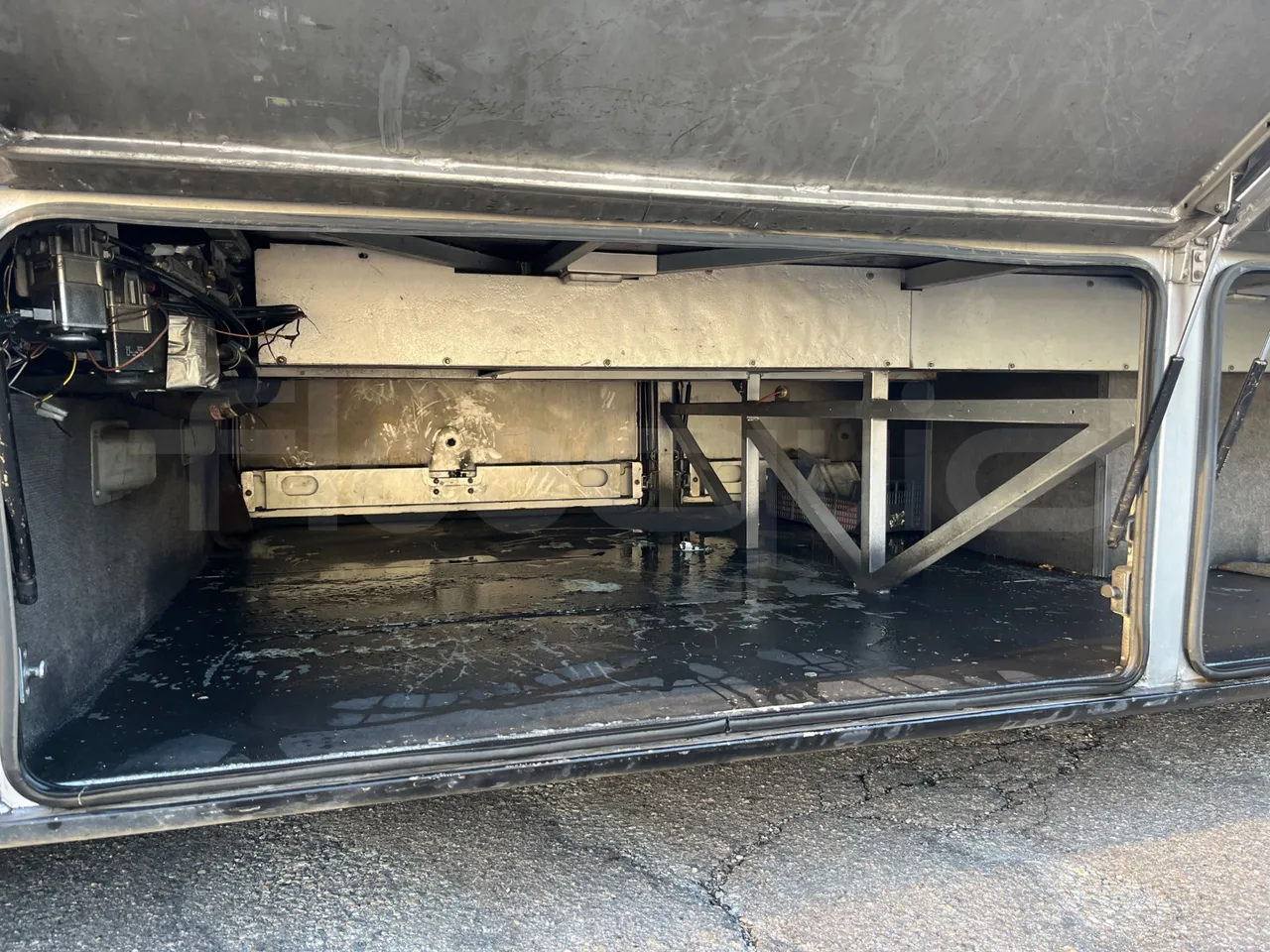 Otokar Navigo G240S35 - EUR4 - 176kW - 9.174m - internal frame rust check