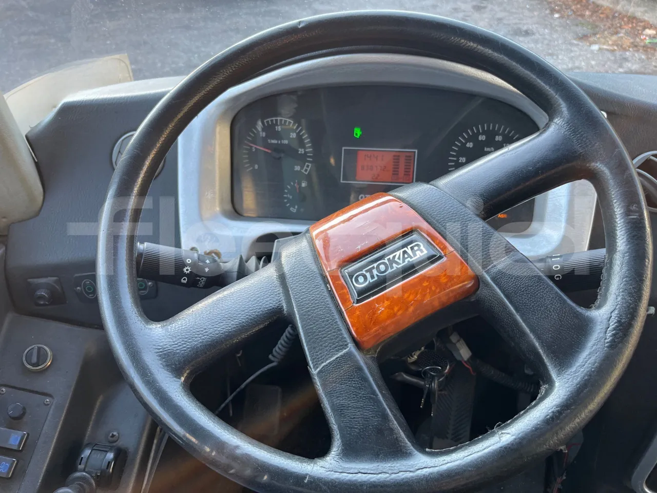 Otokar Navigo G240S35 - EUR4 - 176kW - 9.174m - steering wheel photo