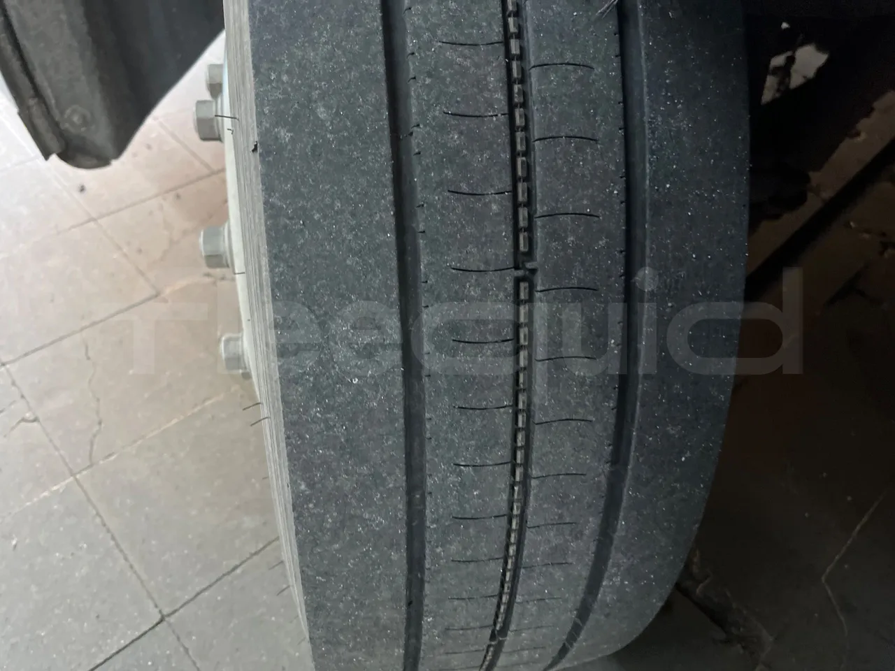 Otokar Navigo G240S35 - EUR4 - 176kW - 9.174m - rear left tire photo