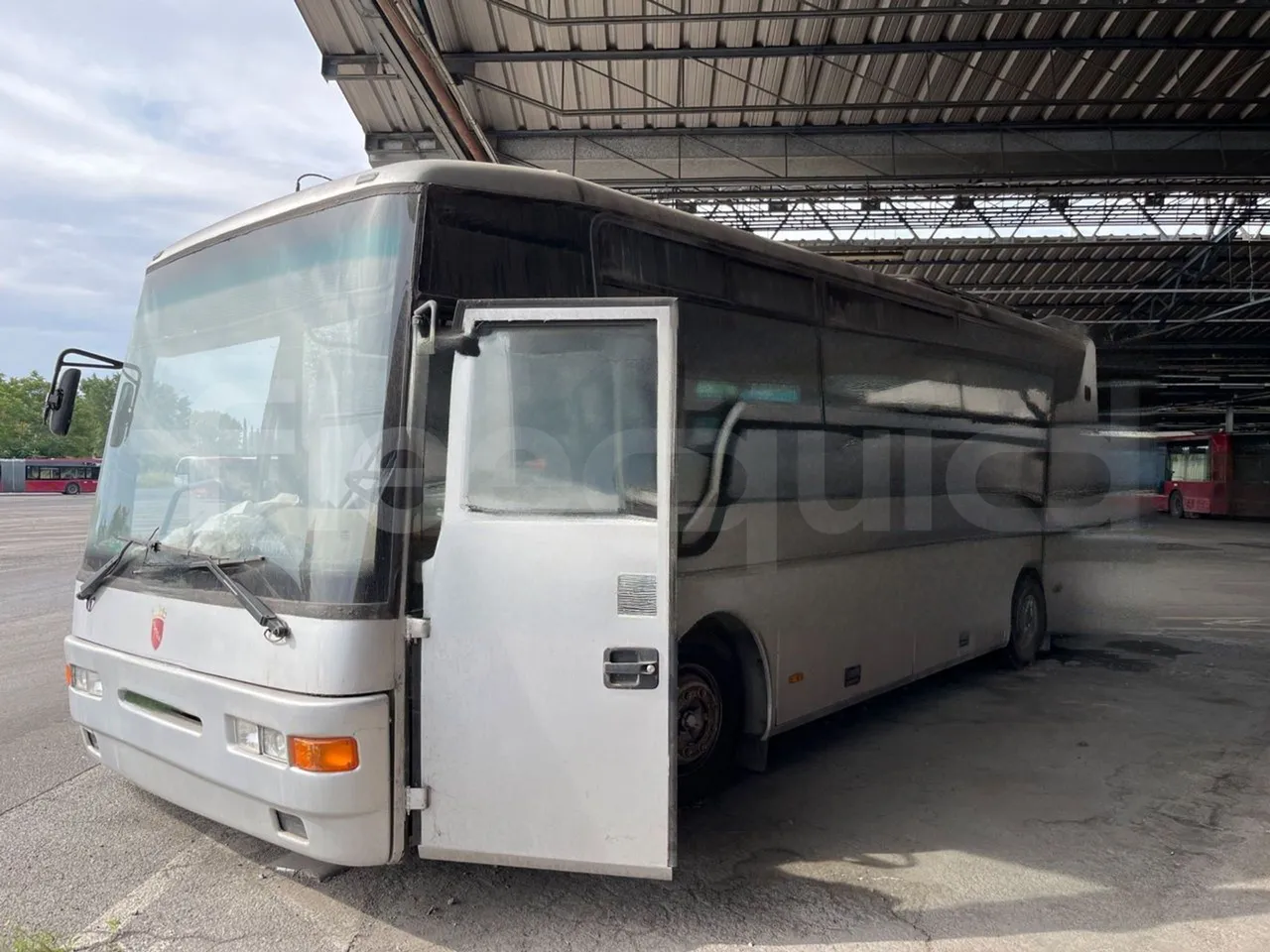 Man 11.220 Sitcar - EUR1 - 162kW - 8.76m - 3/4 front left (mandatory for bus to scrap)