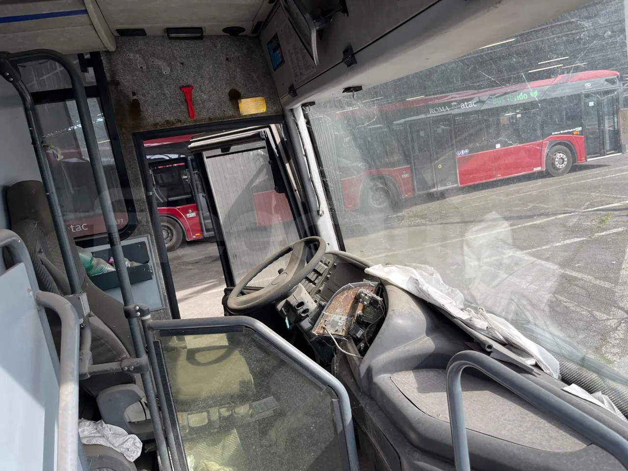 Man 11.220 Sitcar - EUR1 - 162kW - 8.76m - buttons panels on (mandatory for bus to scrap)