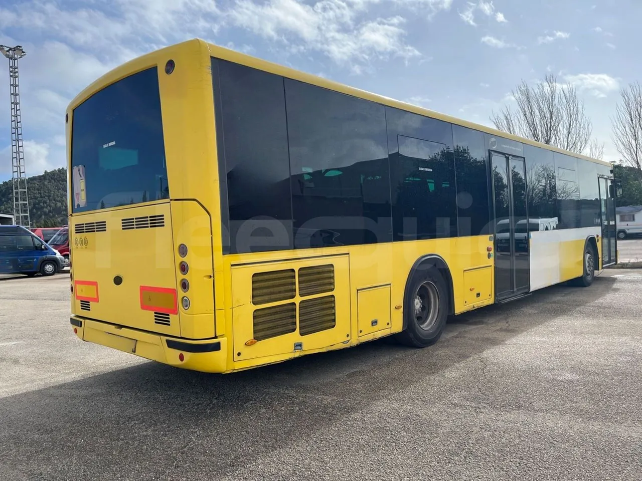 Mercedes-Benz OC500LE 1830H - EUR4 - 220kW - 12.800m - 3/4 right rear doors closed