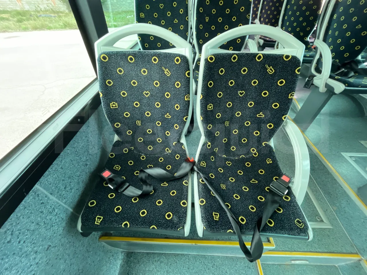 Mercedes-Benz OC500LE 1830H - EUR4 - 220kW - 12.800m - central seat safety belt