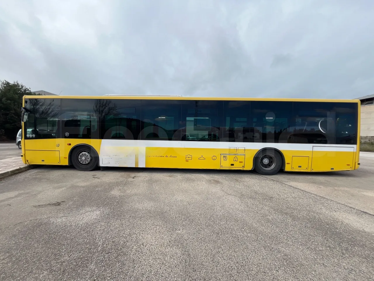 Mercedes-Benz OC500LE 1830H - EUR4 - 220kW - 12.800m - external compartments photo