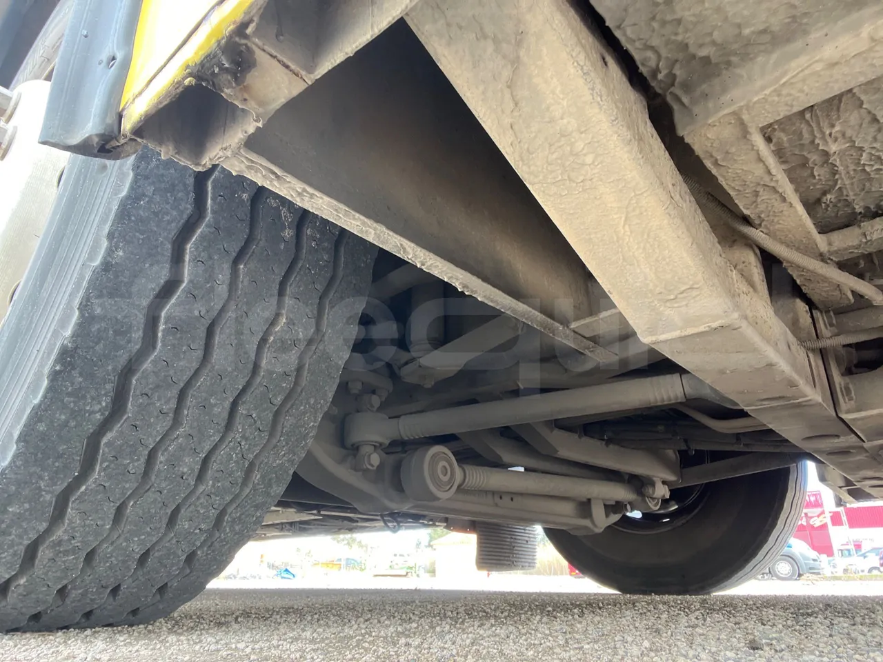 Mercedes-Benz OC500LE 1830H - EUR4 - 220kW - 12.800m - front shock absorbers right
