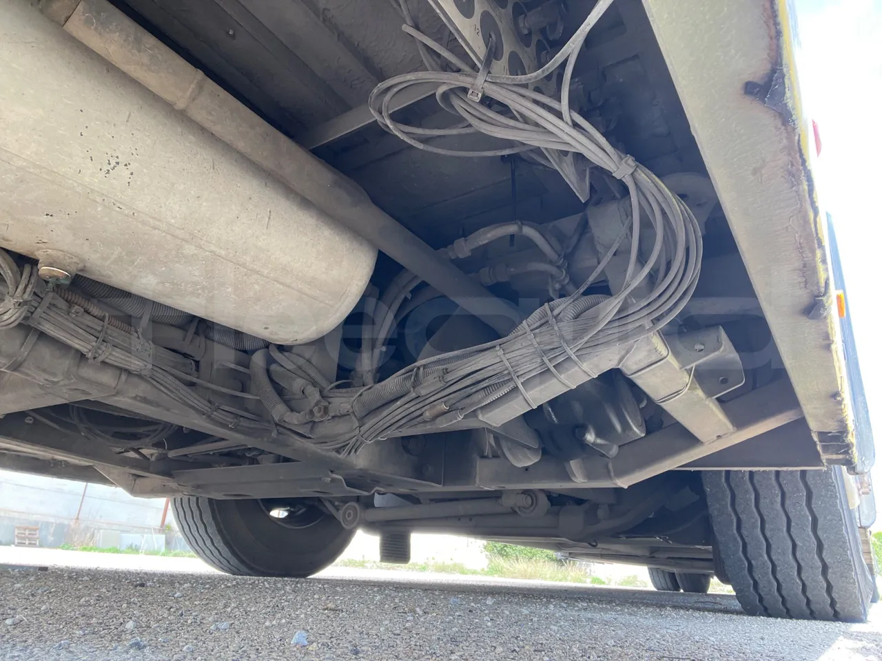 Mercedes-Benz OC500LE 1830H - EUR4 - 220kW - 12.800m - front axle left side