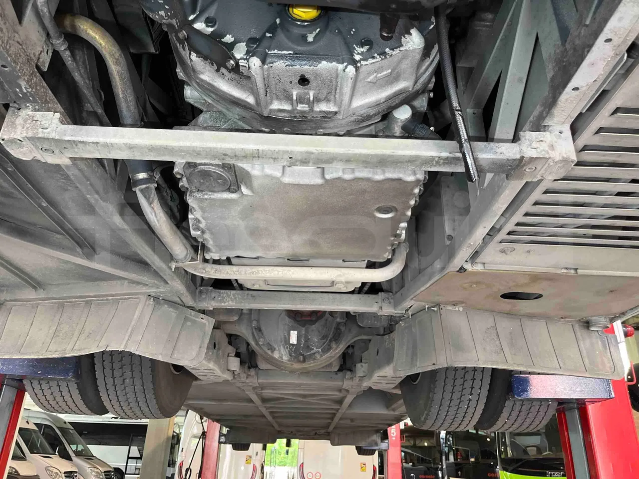 Iveco Crossway SFR160 - Euro5 - 280KW - 11.955mt - central axle (18m)