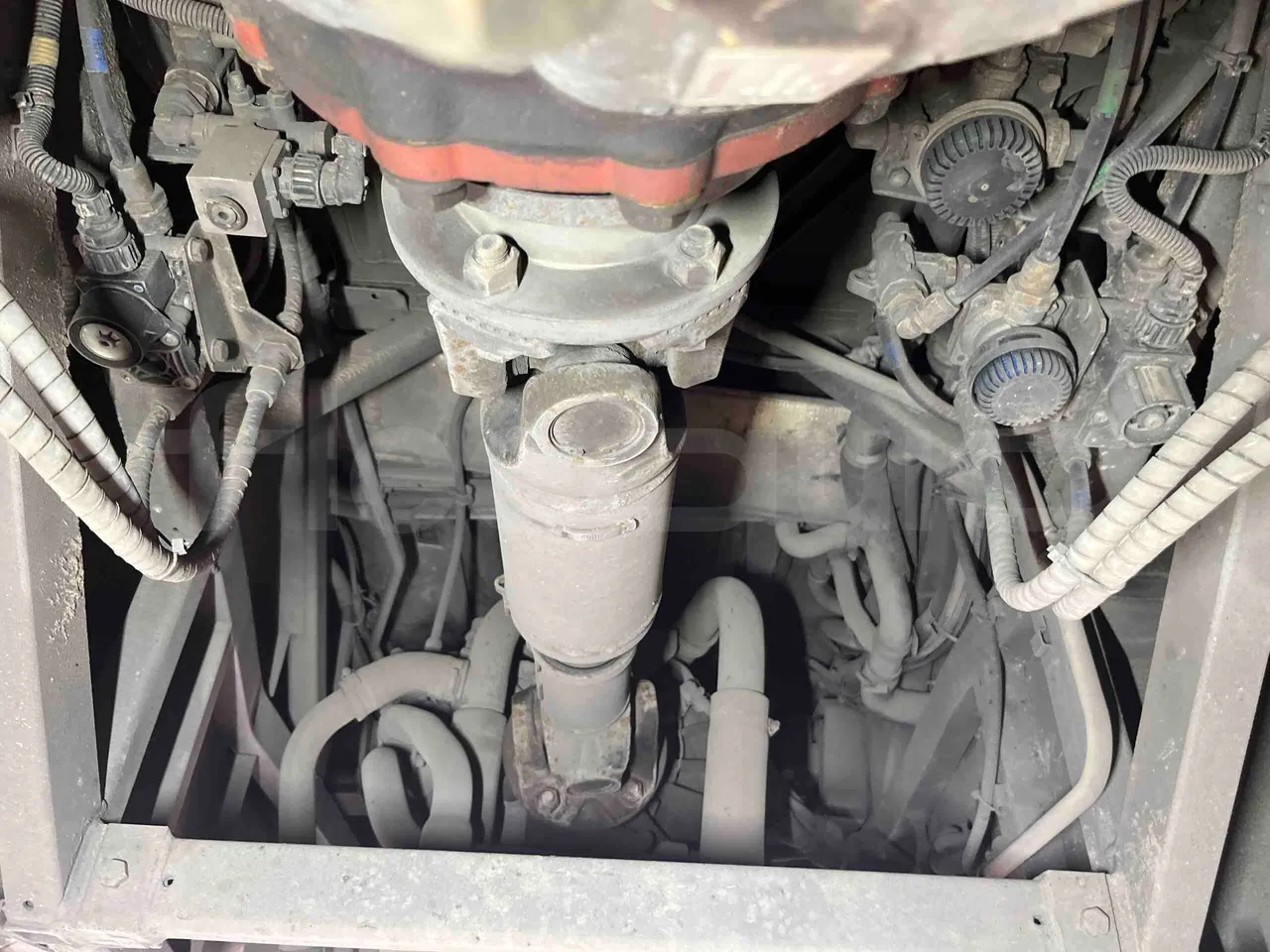 Iveco Crossway SFR160 - Euro5 - 280KW - 11.955mt - driveshaft photo