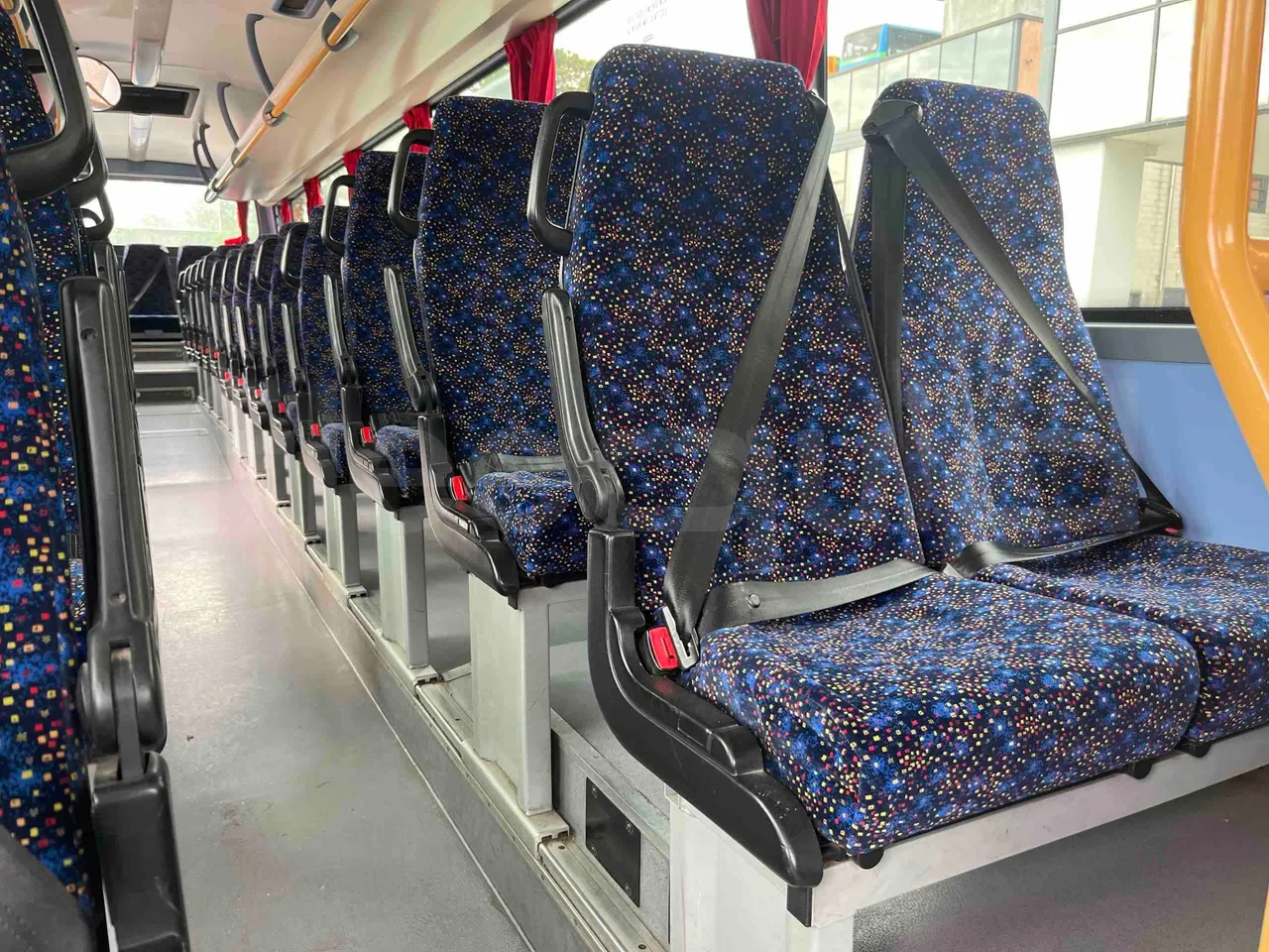 Iveco Crossway SFR160 - Euro5 - 280KW - 11.955mt - folding seat photo
