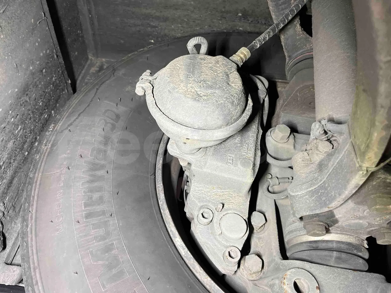 Iveco Crossway SFR160 - Euro5 - 280KW - 11.955mt - front brake calipers right