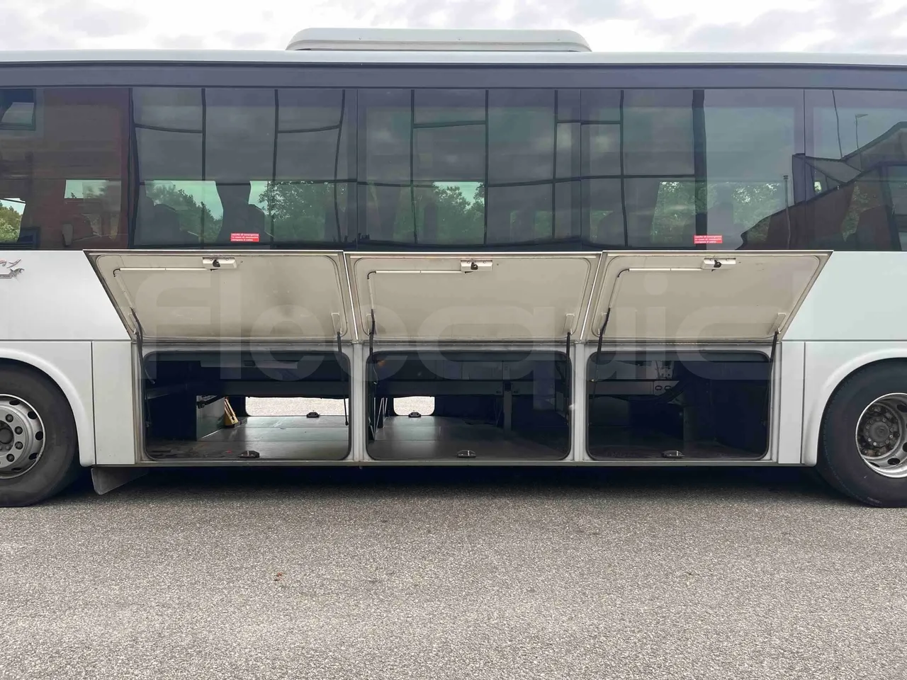 Iveco Crossway SFR160 - Euro5 - 280KW - 11.955mt - luggage rack photo