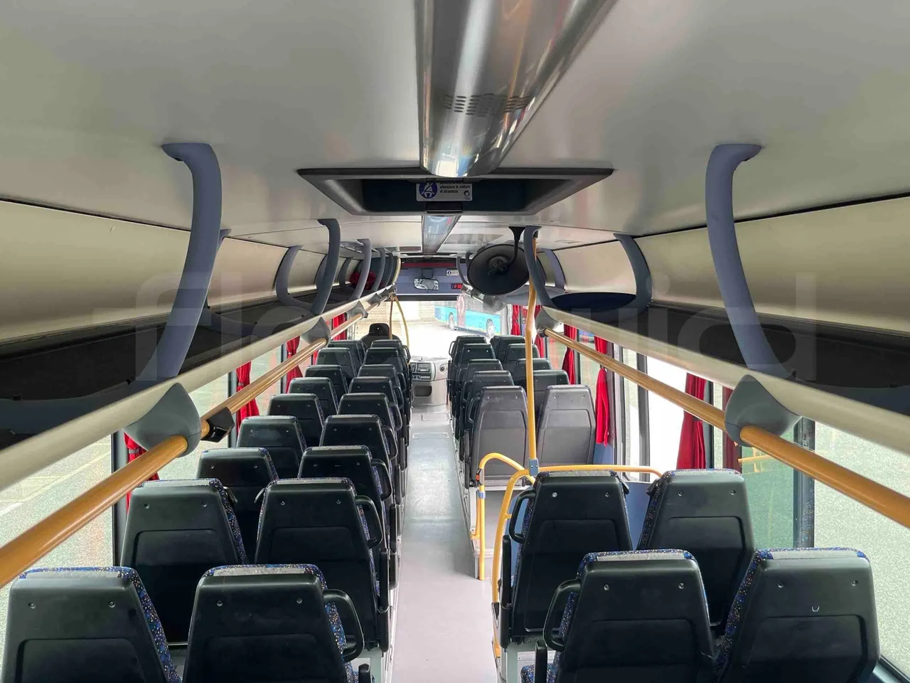 Iveco Crossway SFR160 - Euro5 - 280KW - 11.955mt - overhead compartments photo