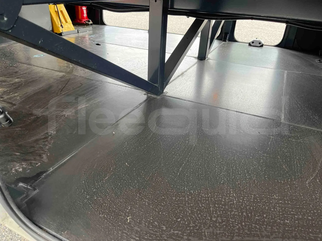 Iveco Crossway SFR160 - Euro5 - 280KW - 11.955mt - under carpet photo