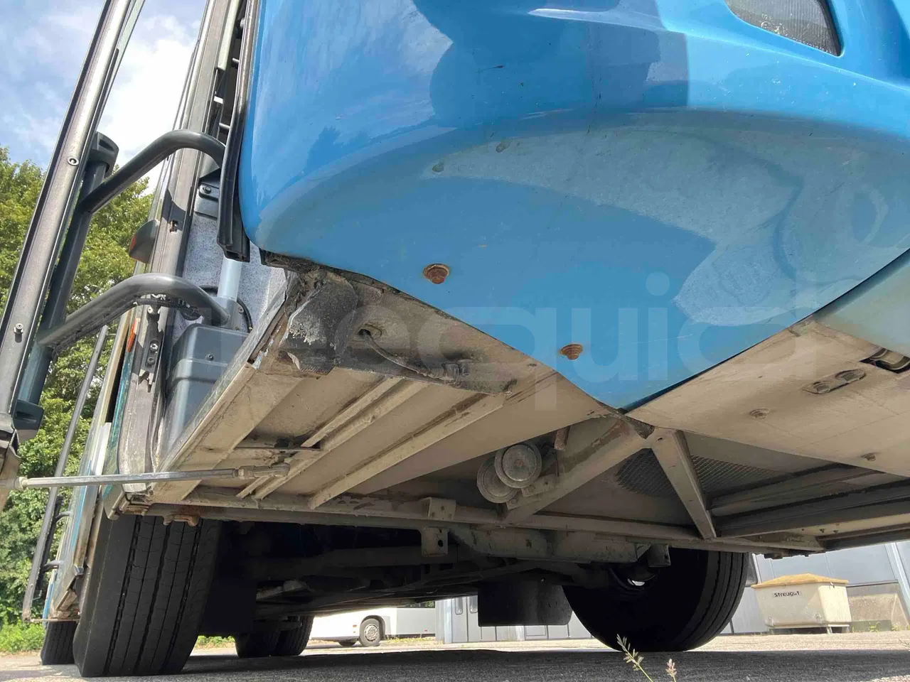 Setra S412 - First Axle Shock Absorbers Right Side