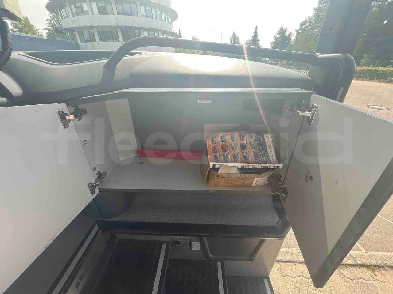 Setra S412 - Refrigerator