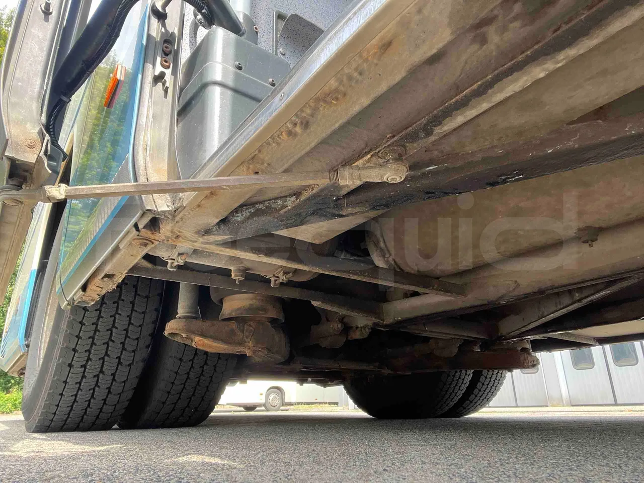 Setra S412 - Second Axle Second Shock Absorbers Left Side