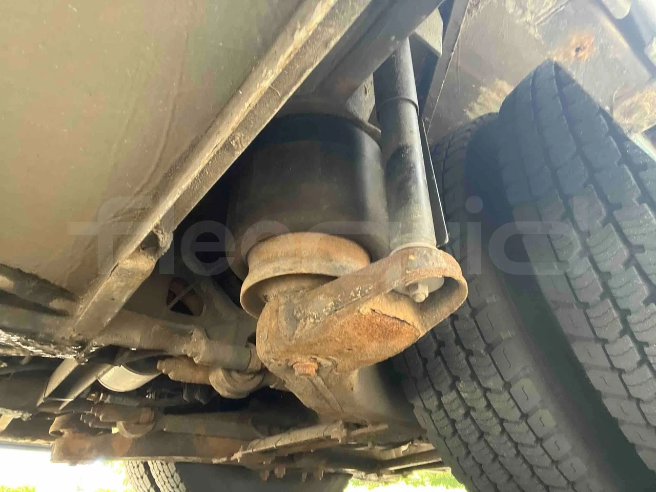 Setra S412 - Central Undercarriage