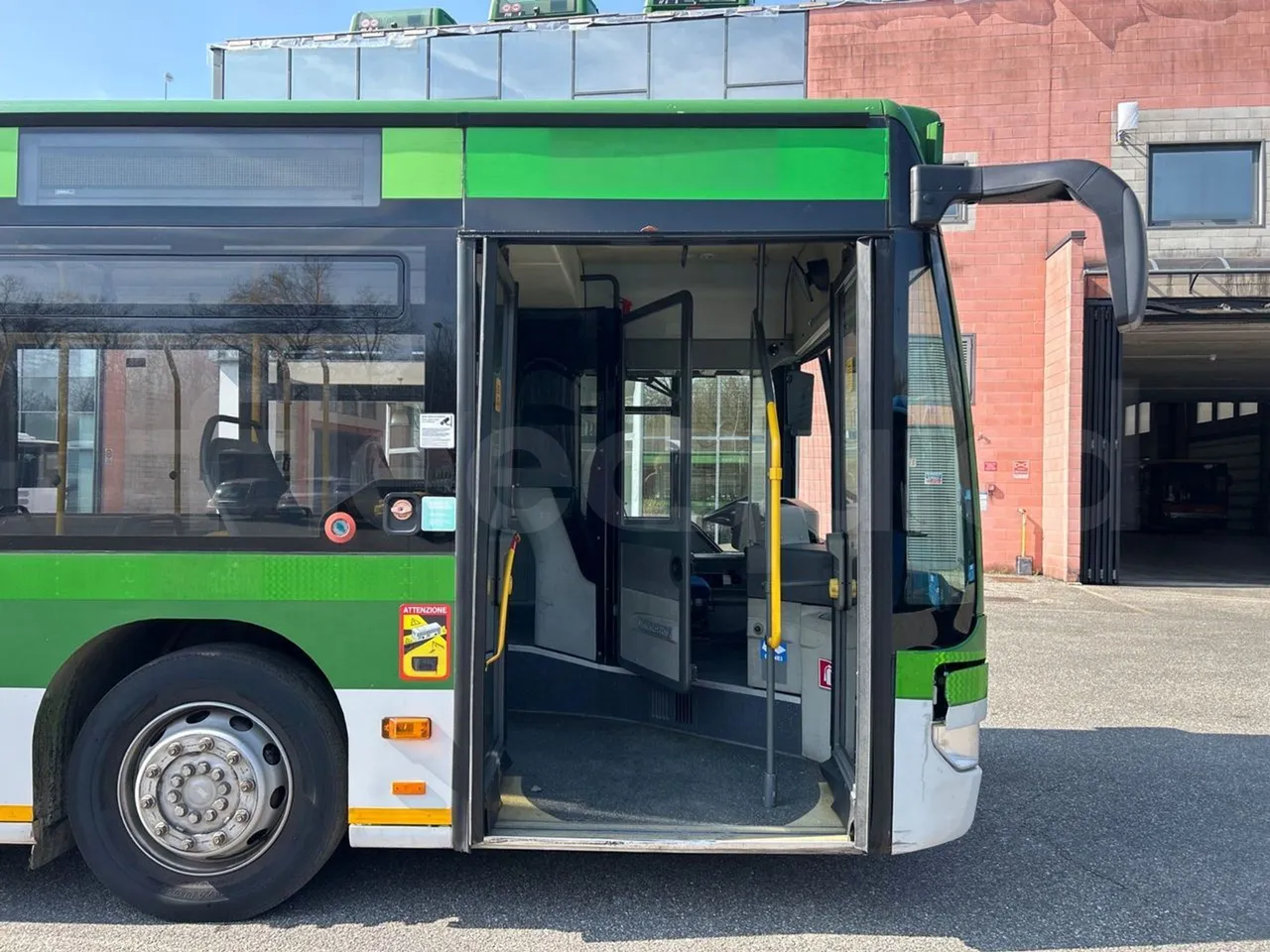 Mercedes-Benz Citaro G 0530 - Euro5 - 260kW - 17.940mt - front door 1 open