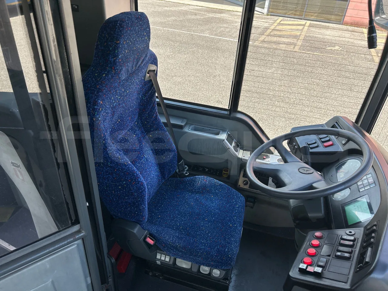 Mercedes-Benz Citaro G 0530 - Euro5 - 260kW - 17.940mt - driver's seat photo