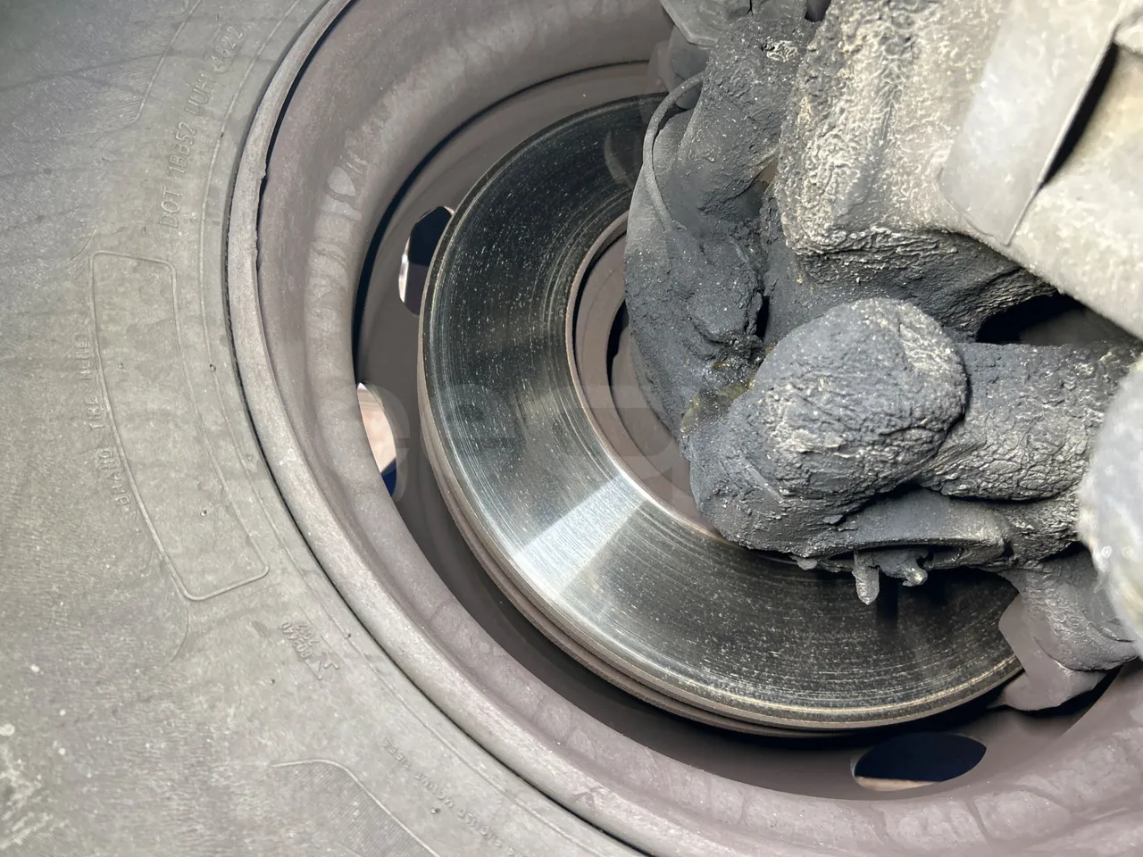 Mercedes-Benz Citaro G 0530 - Euro5 - 260kW - 17.940mt - front discs left