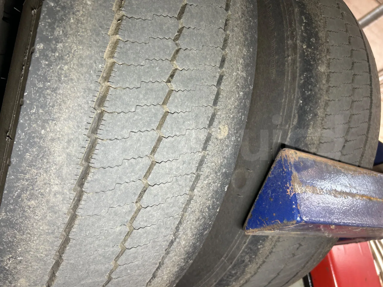 Mercedes-Benz Citaro G 0530 - Euro5 - 260kW - 17.940mt - tread condition second axle tires right