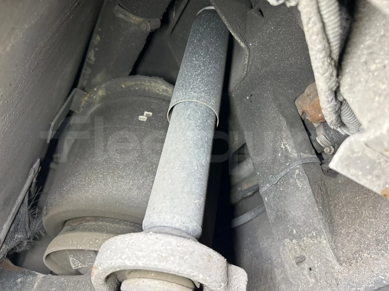 Mercedes-Benz Citaro G 0530 - Euro5 - 260kW - 17.940mt - axle 2 shock absorbers 2 left