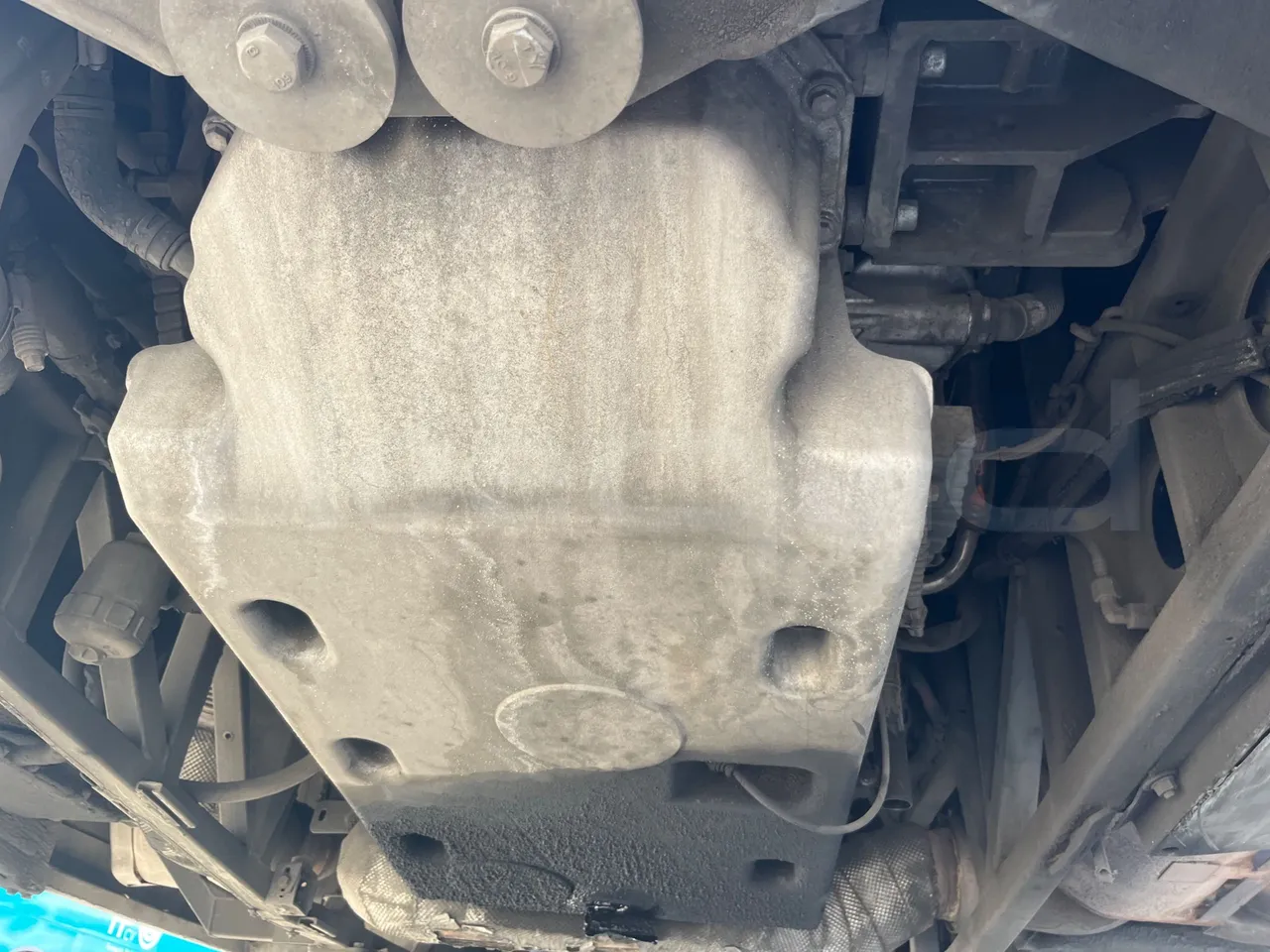 Irizar i6 15.37 - EUR6/340 Kw/14.980 Mt - engine without protection