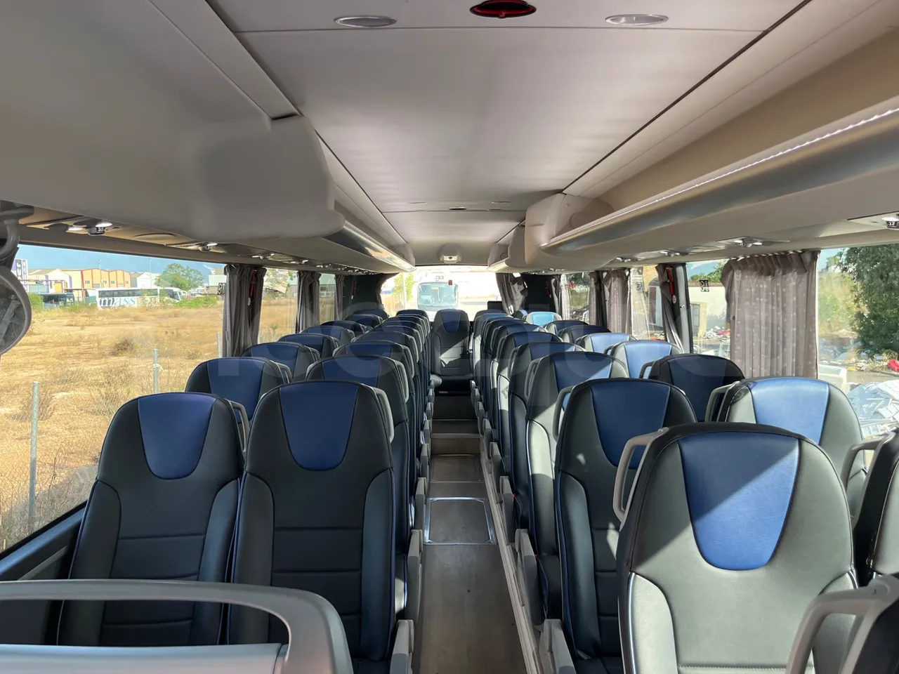 Irizar i6 15.37 - EUR6/340 Kw/14.980 Mt - reverse view middle aisle