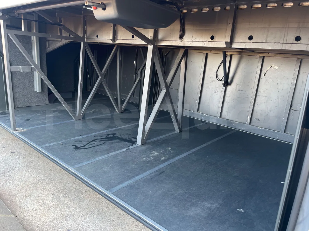 Irizar i6 15.37 - EUR6/340 Kw/14.980 Mt - internal frame rust check