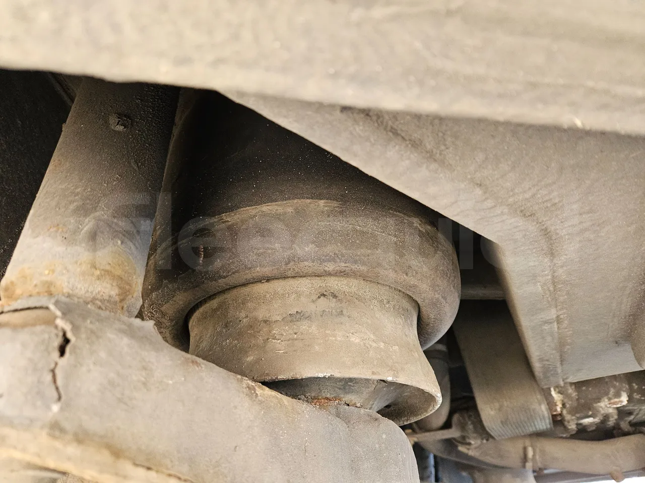 Setra S416 GT-HD/2 - EUR5 - 315kW - 13.020m - axel 2 air springs 2 left