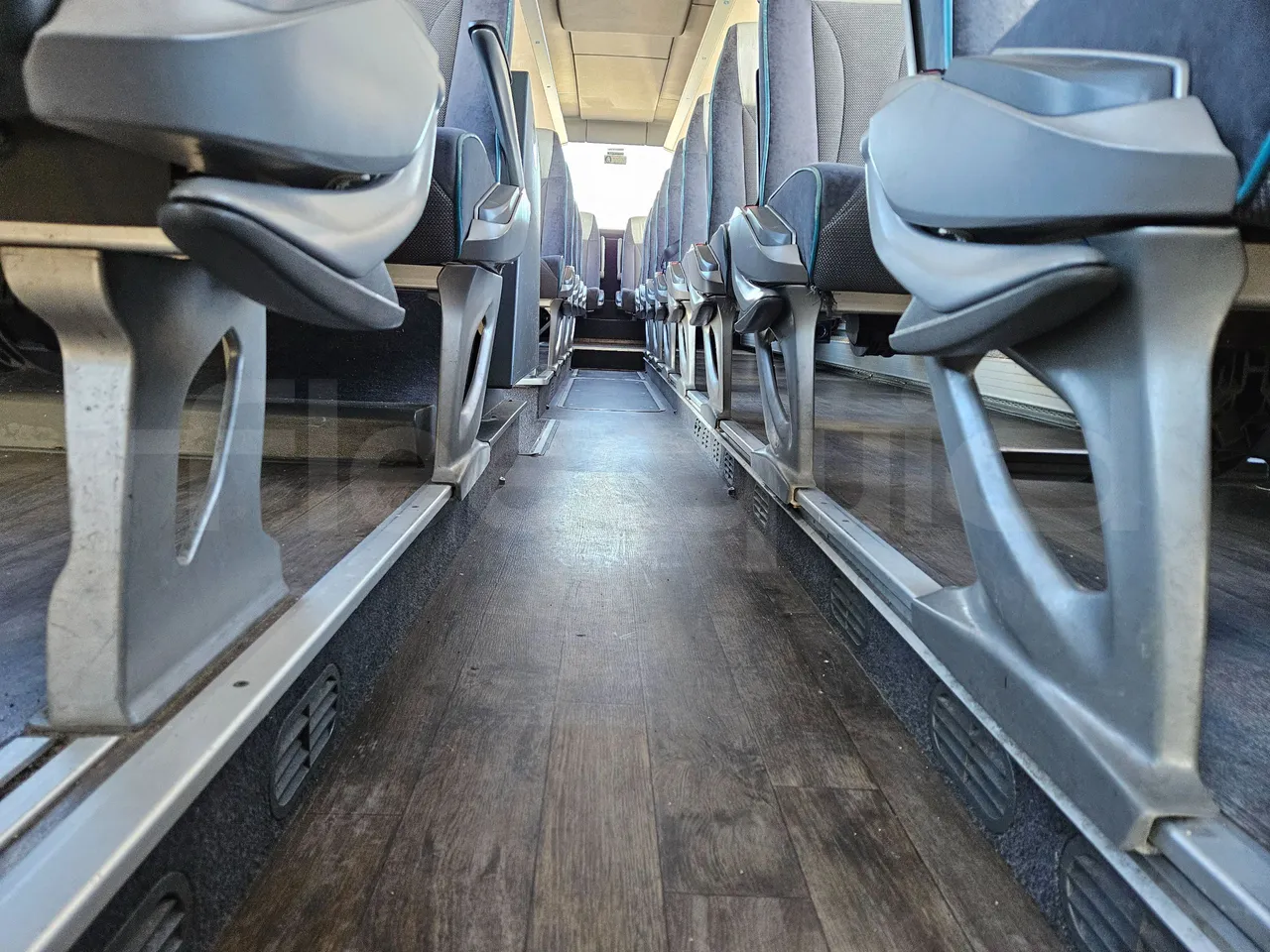 Setra S416 GT-HD/2 - EUR5 - 315kW - 13.020m - seat brackets photo