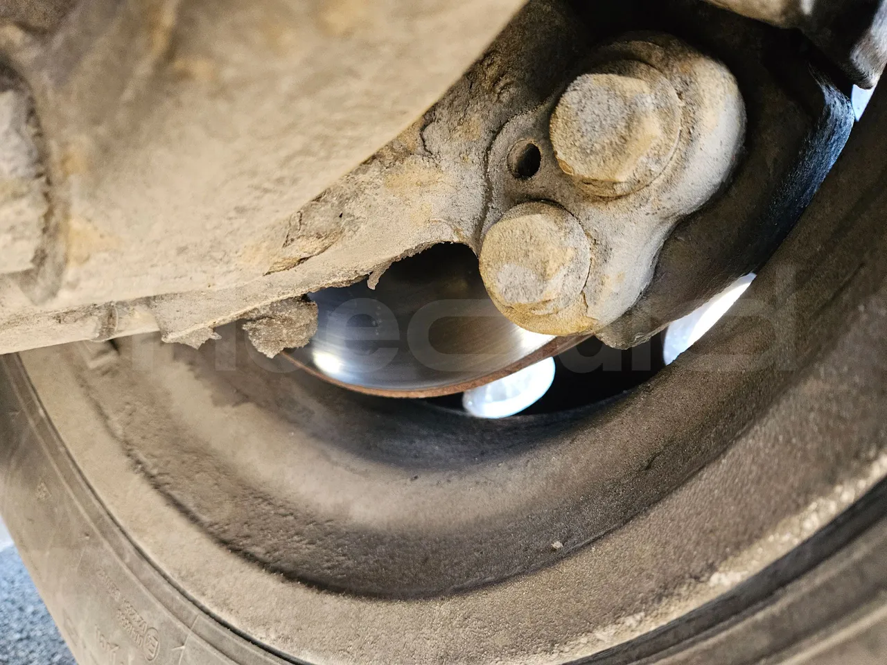 Setra S416 GT-HD/2 - EUR5 - 315kW - 13.020m - front discs left