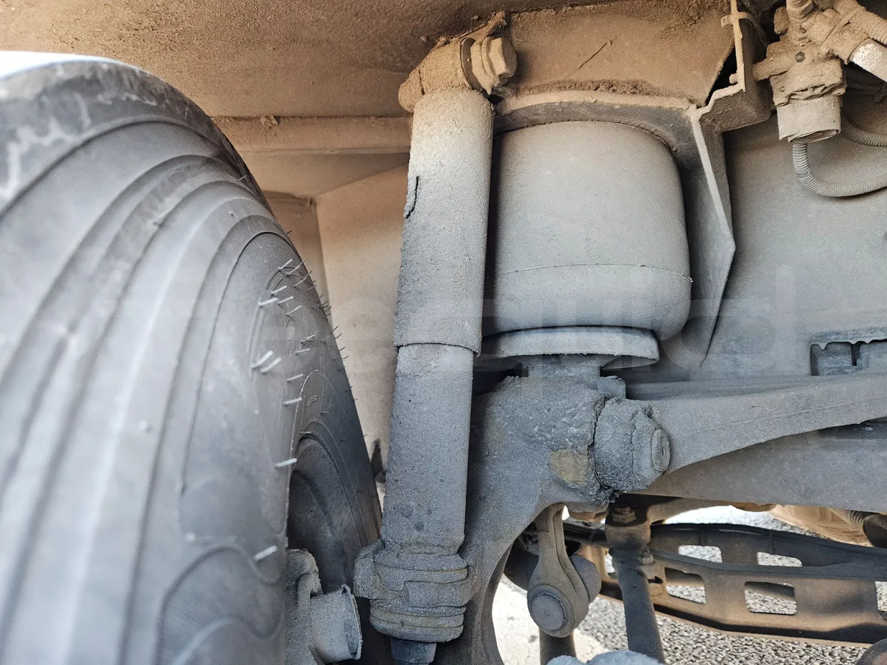 Setra S416 GT-HD/2 - EUR5 - 315kW - 13.020m - front shock absorbers right