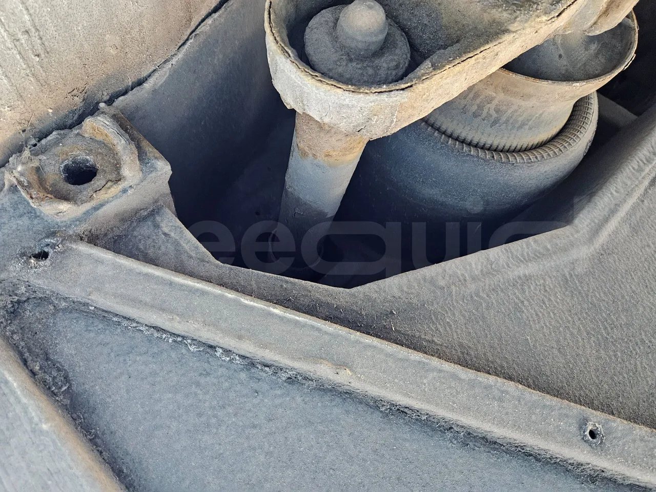 Setra S416 GT-HD/2 - EUR5 - 315kW - 13.020m - axle 2 shock absorbers 2 left