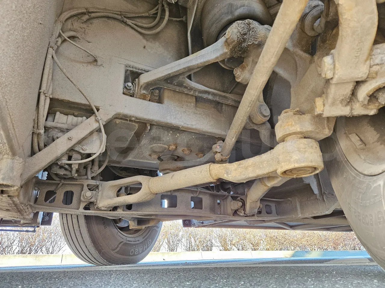 Setra S416 GT-HD/2 - EUR5 - 315kW - 13.020m - front axle left side