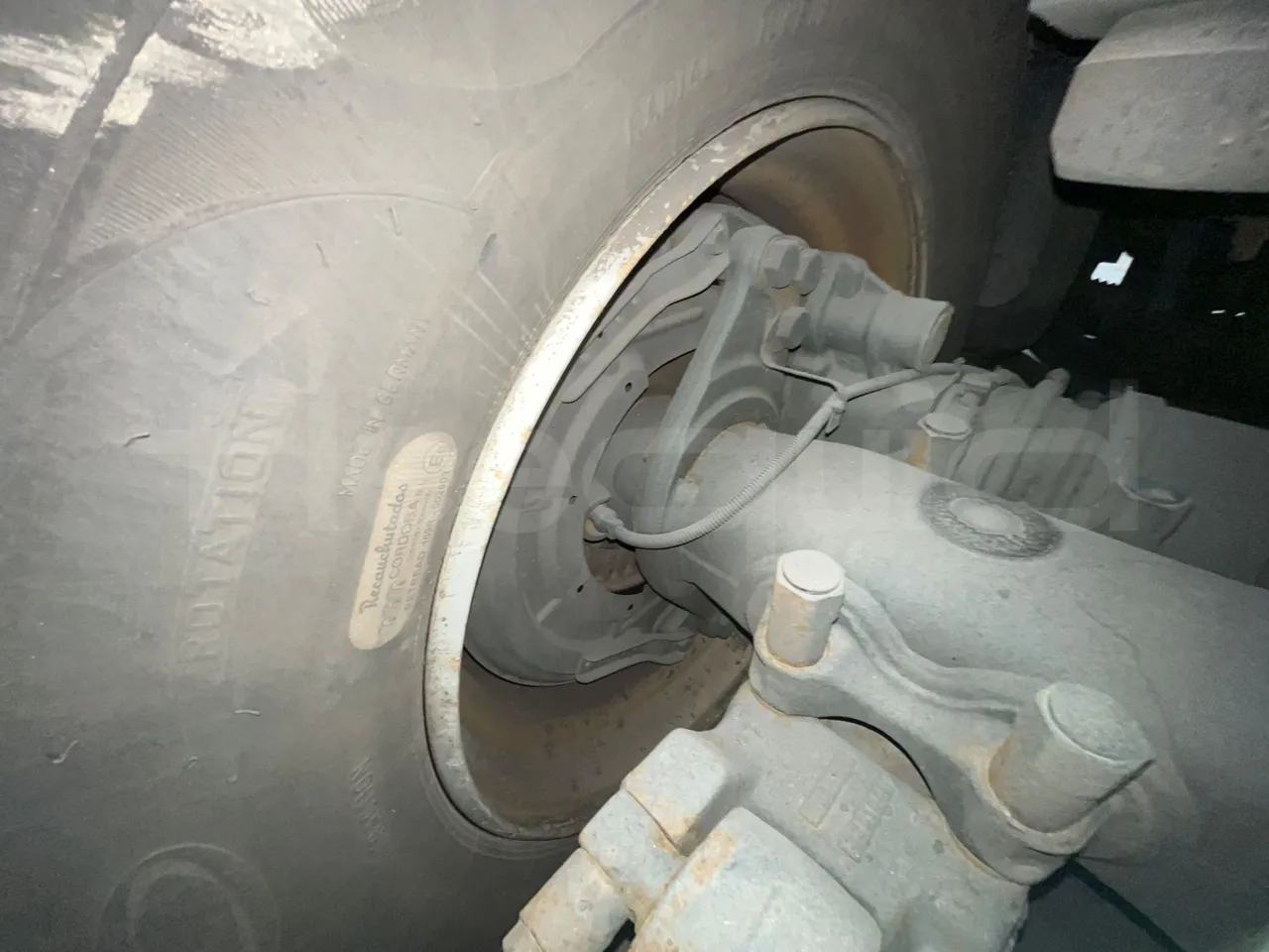 Scania Touring HD - axle 2 discs right