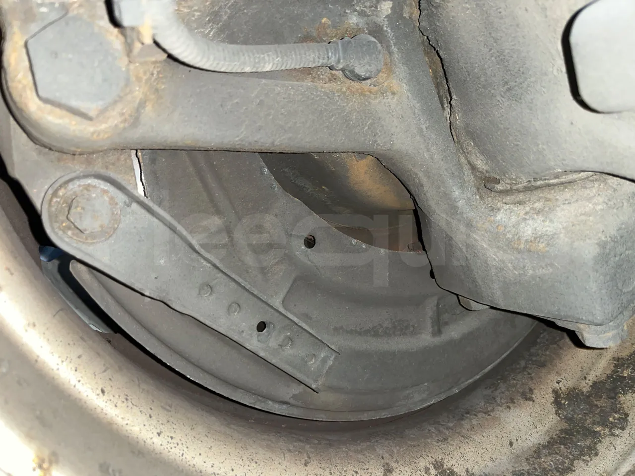 Scania Touring HD - axel 3 discs left