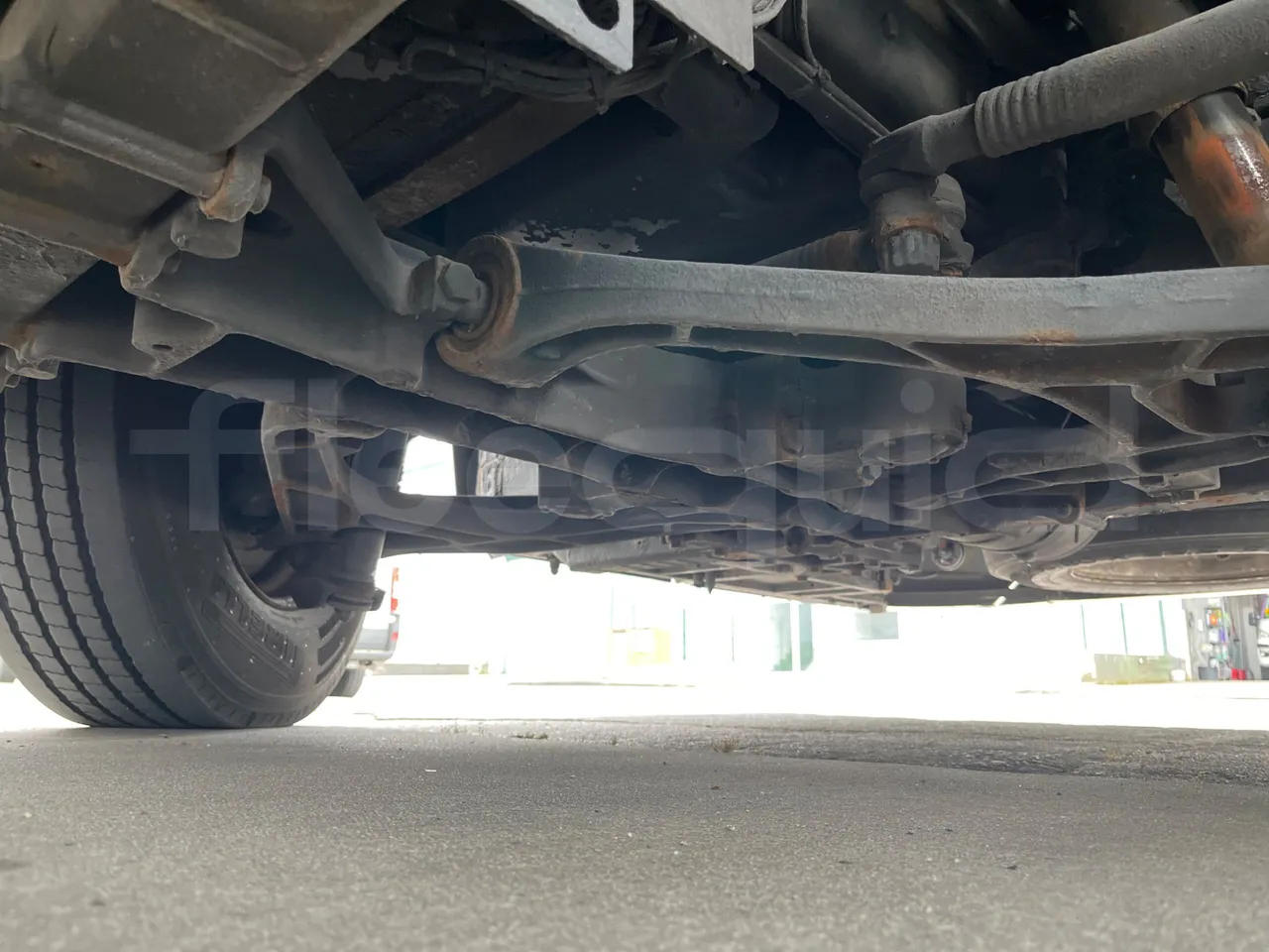 Scania Touring HD - front axle central