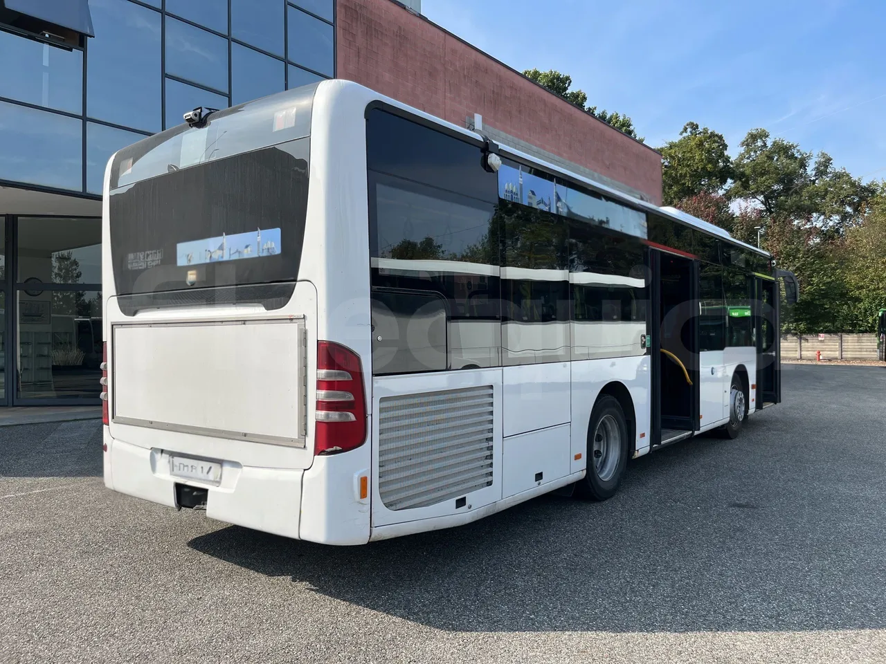Mercedes-Benz Citaro K - 3/4 Rear Right Side Doors Open