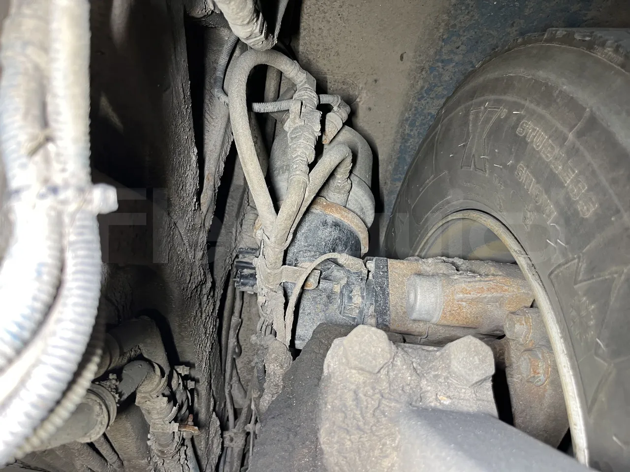 Mercedes-Benz Citaro K - Second Axle Caliper Brakes Right Side