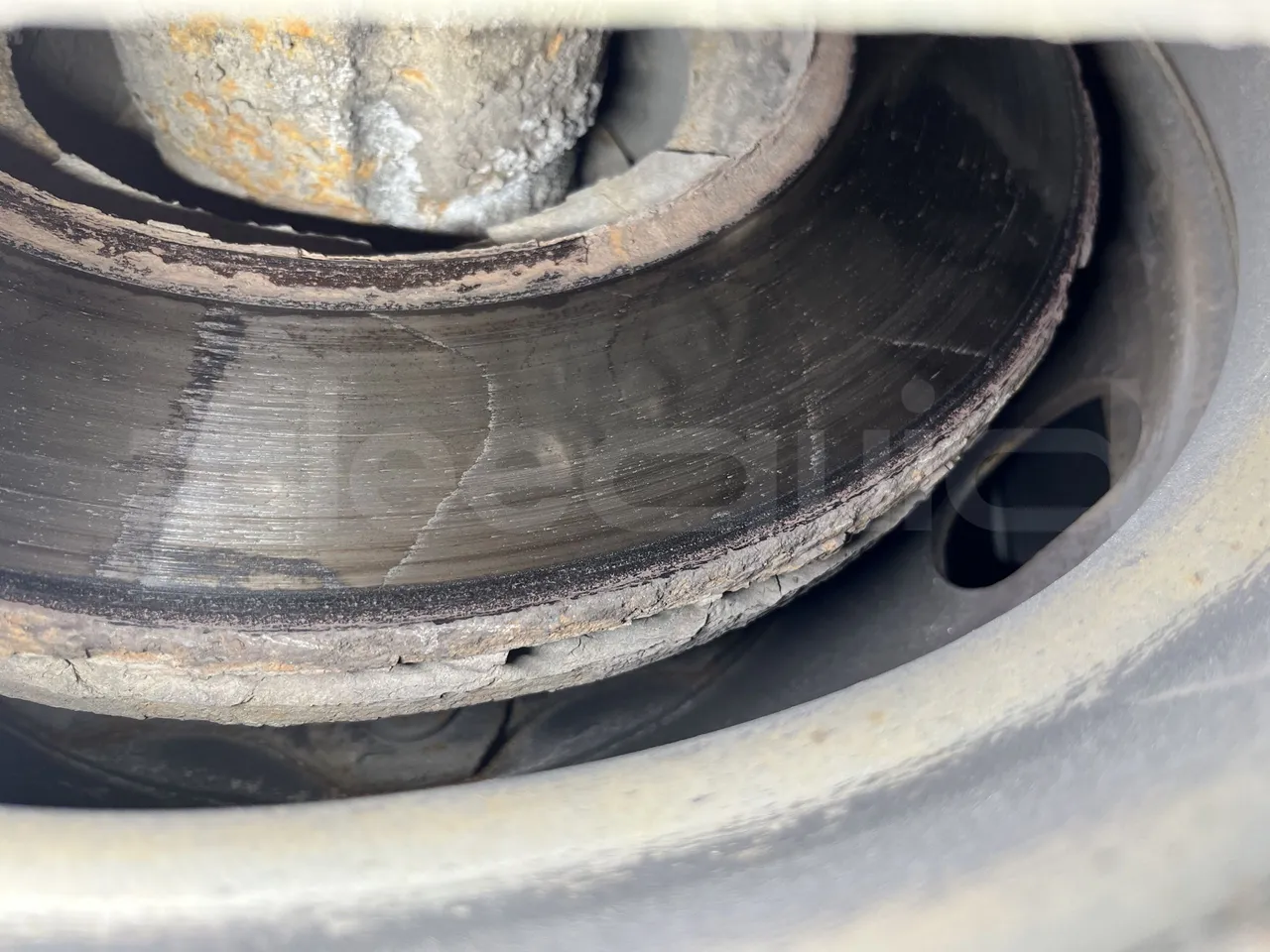 Mercedes-Benz Citaro K - Second Axle Discs Left Side