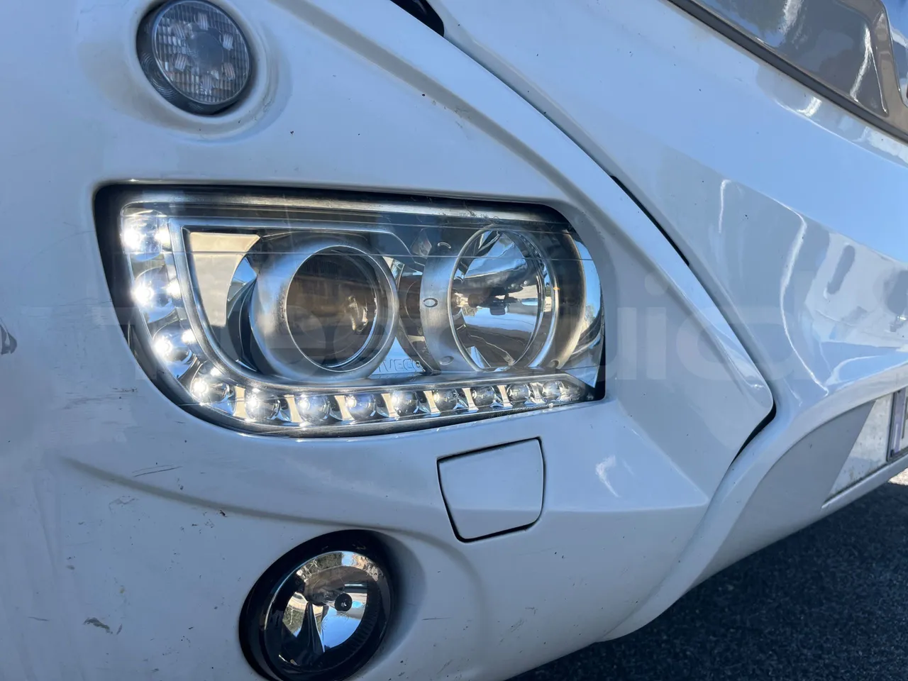 Iveco Magelys SFR2XX QC E2CN/ Euro6 - 294 Kw - 12,265 Mt - engine plate photo