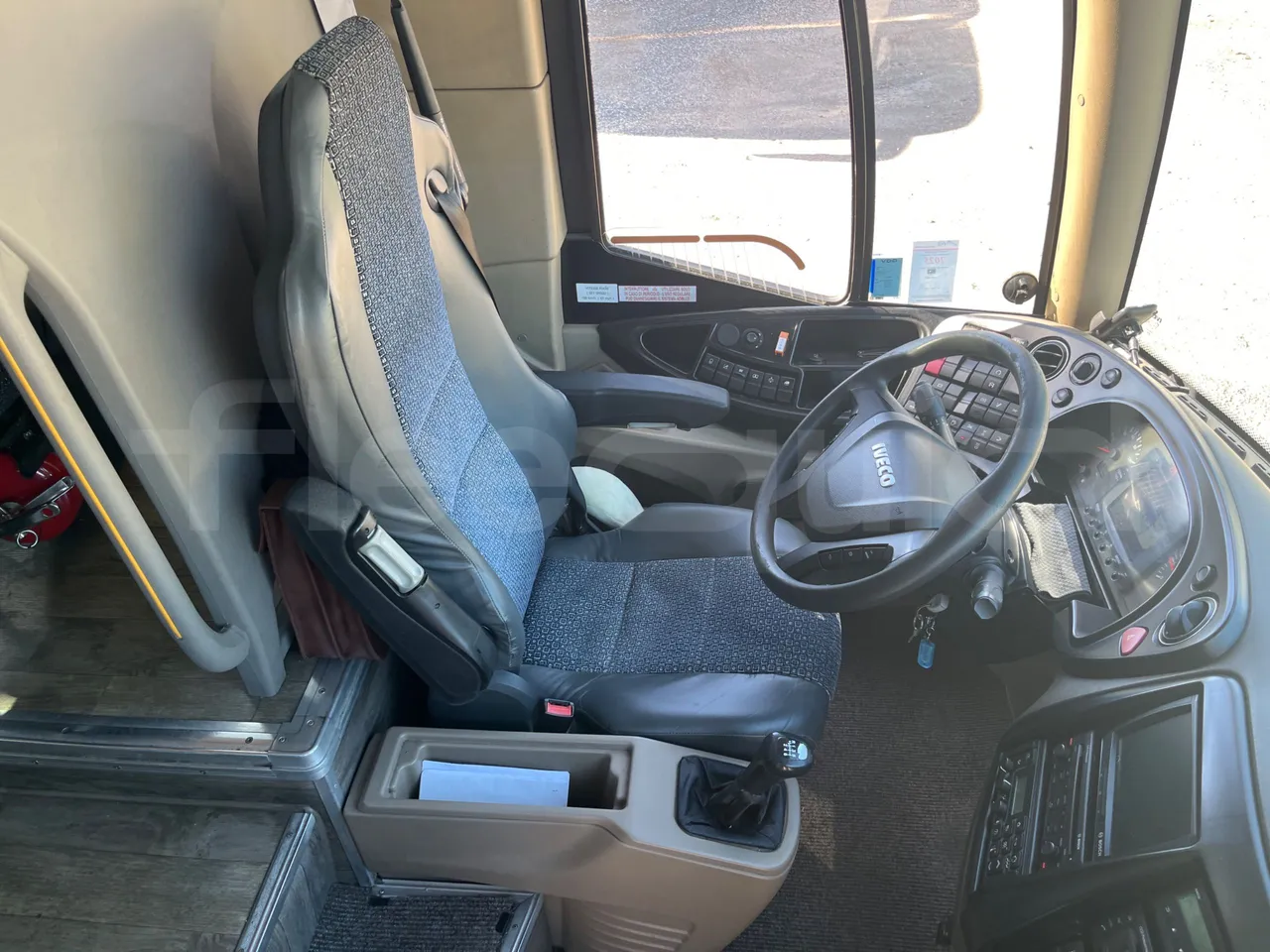 Iveco Magelys SFR2XX QC E2CN/ Euro6 - 294 Kw - 12,265 Mt - driver's seat photo
