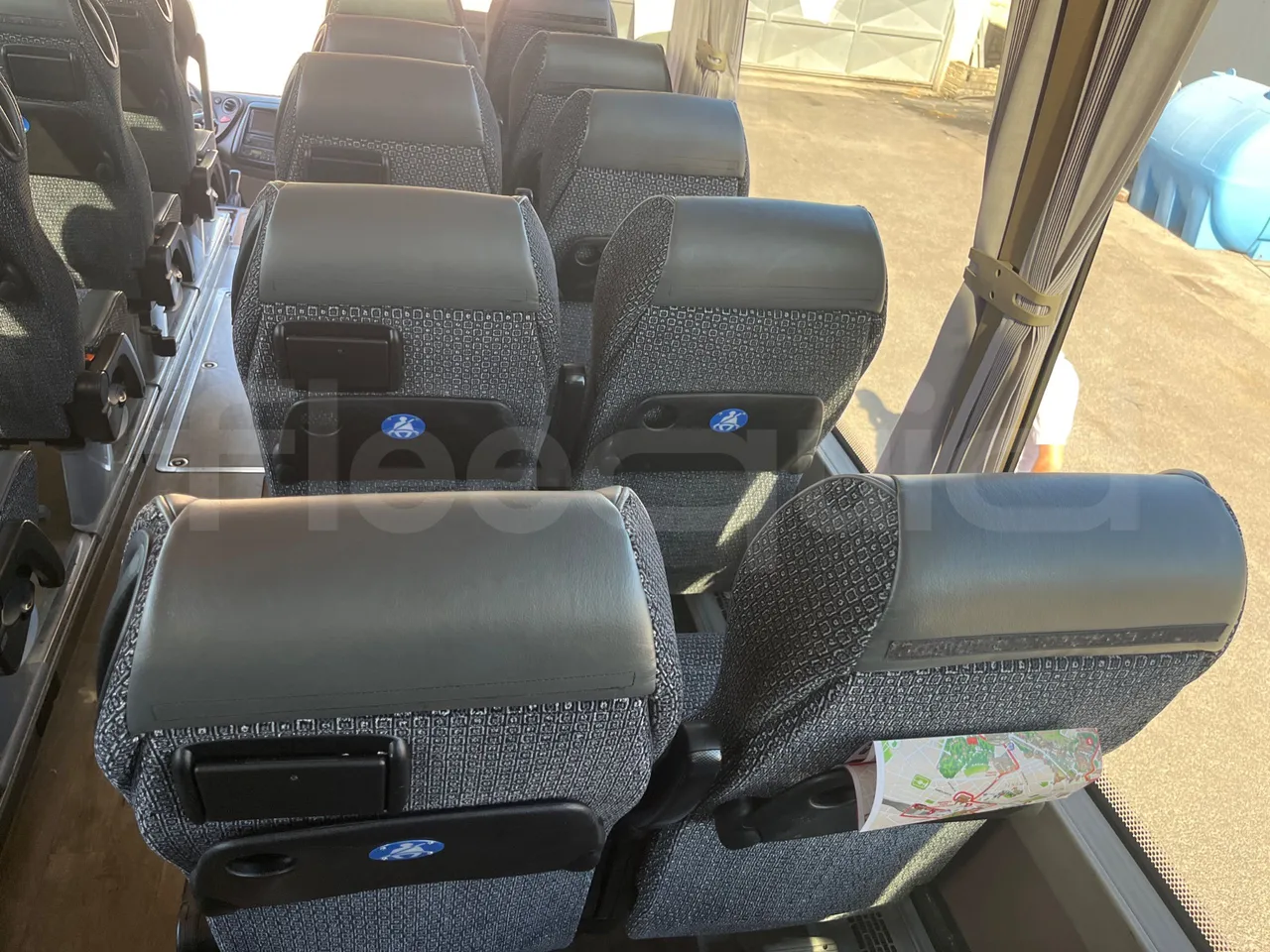 Iveco Magelys SFR2XX QC E2CN/ Euro6 - 294 Kw - 12,265 Mt - roof hatch 3