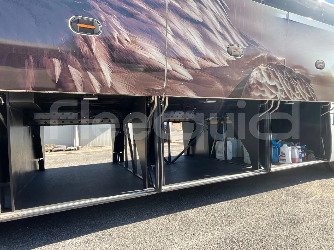 Iveco Magelys SFR2XX QC E2CN/ Euro6 - 294 Kw - 12,265 Mt - internal frame rust check